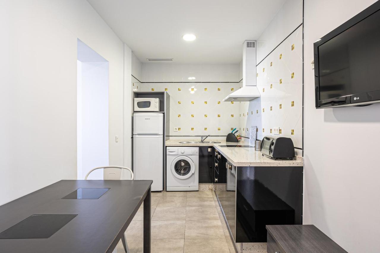 Apartamentos Turisticos La Boutique Del Mar كونيل ذي لا فرونتيرا المظهر الخارجي الصورة