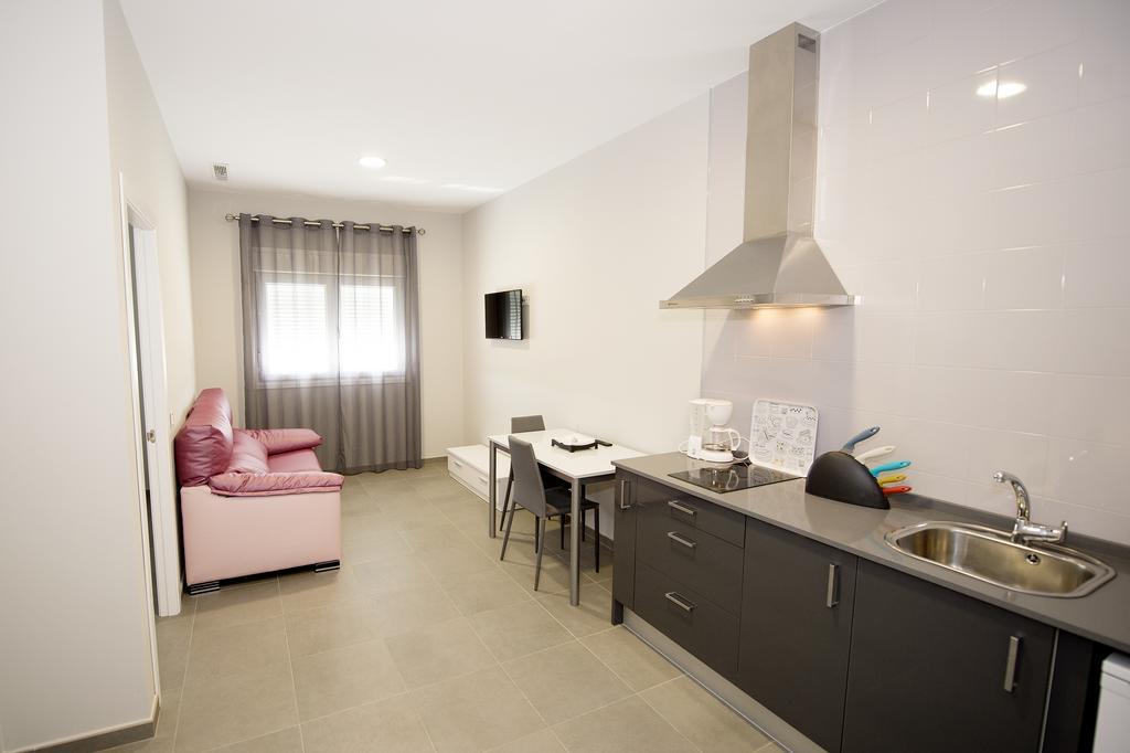Apartamentos Turisticos La Boutique Del Mar كونيل ذي لا فرونتيرا المظهر الخارجي الصورة